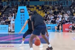 太猛啦 “多角度观看杰伦格林打野。”